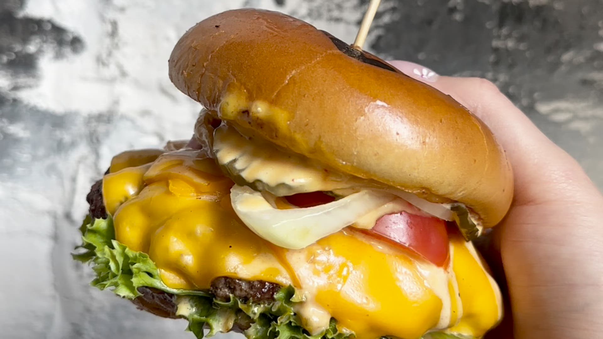 Chalet Chicago | River North American Restaurant & Bar  