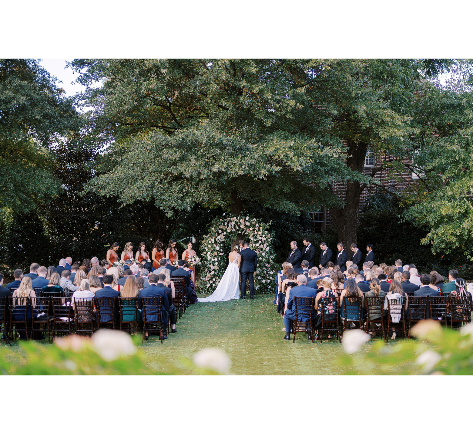bride and groom getting married at wedding venue in raleigh North Carolina