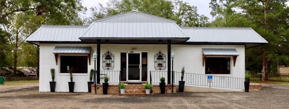 Holmes Creek Pizza | Places To Eat | Cypress Springs |