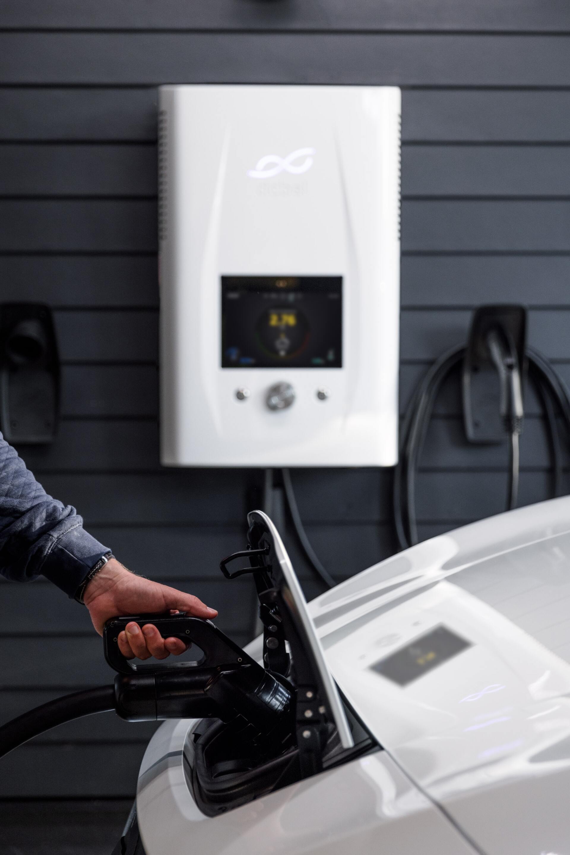 Benefits of Installing EV Charging Stations in Restaurants