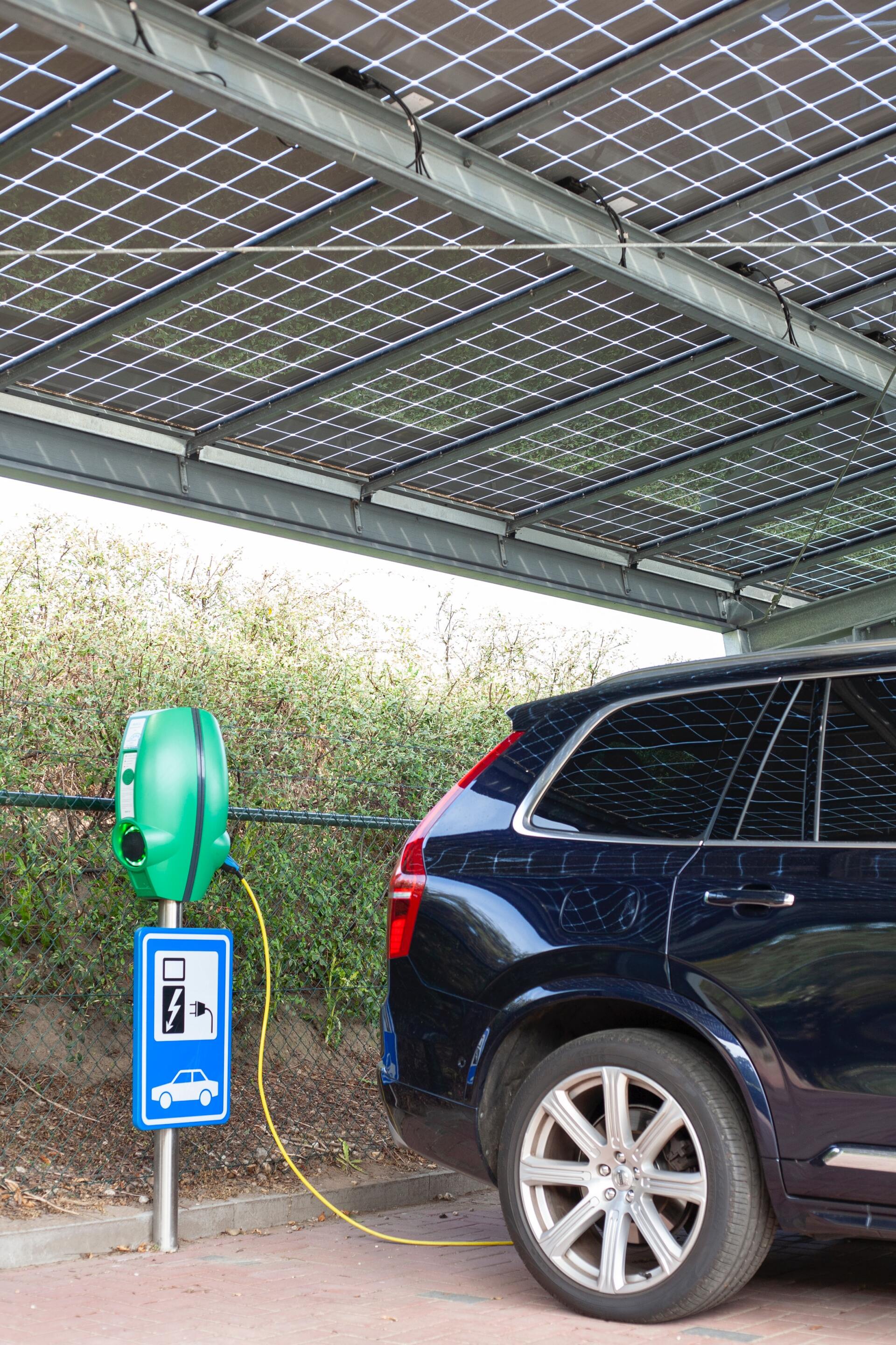 What Are the Benefits of Charging Stations for Your Apartment Business?
