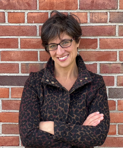 Headshot of Rachel Clar.