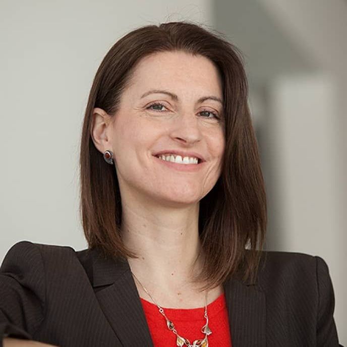 Headshot of Michelle Travis. 