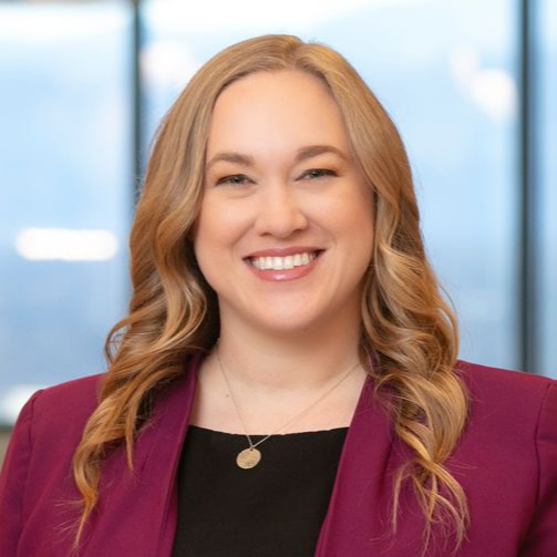 Headshot of Elizabeth Manno.
