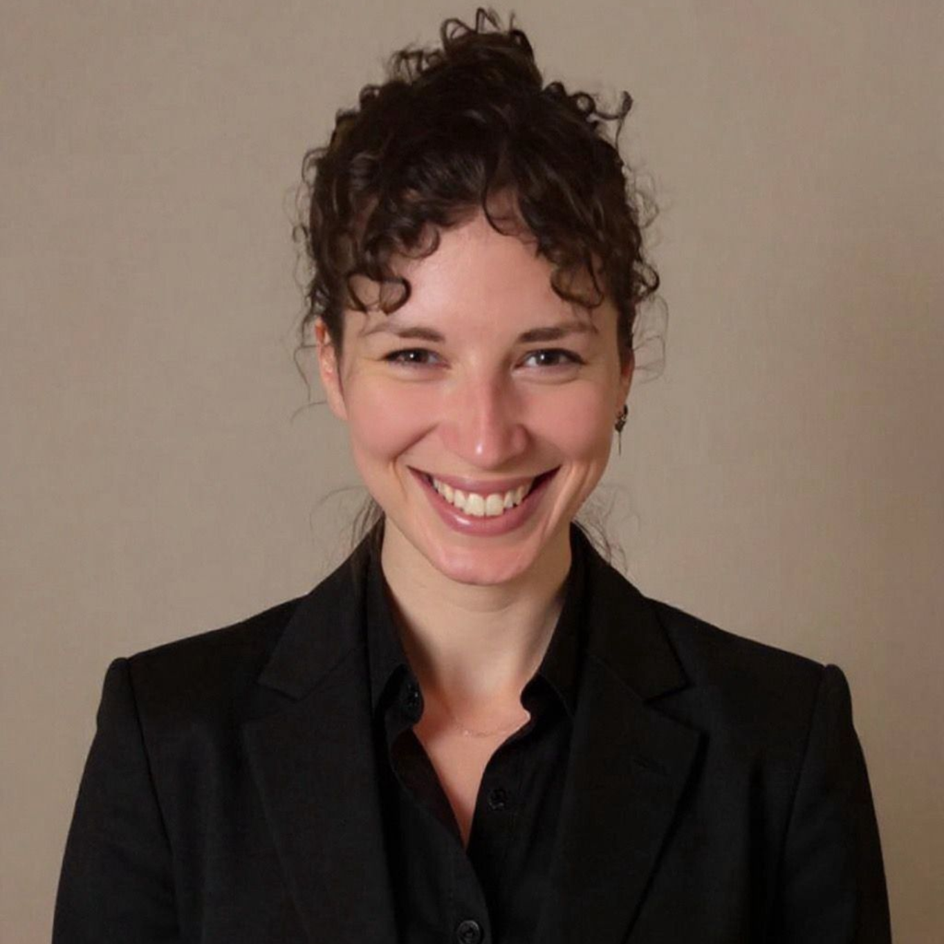 Headshot of Ahuva Goldstand.