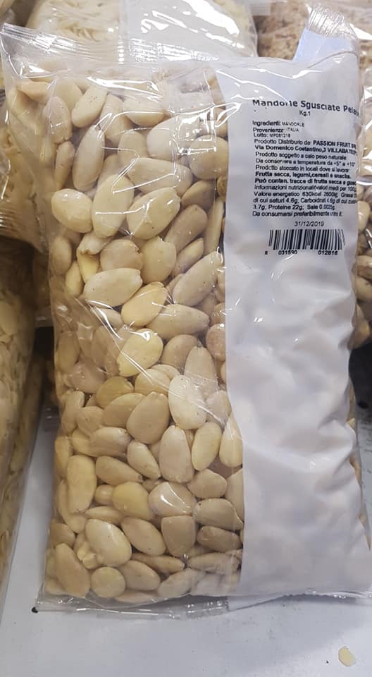 pacco di frutta secca