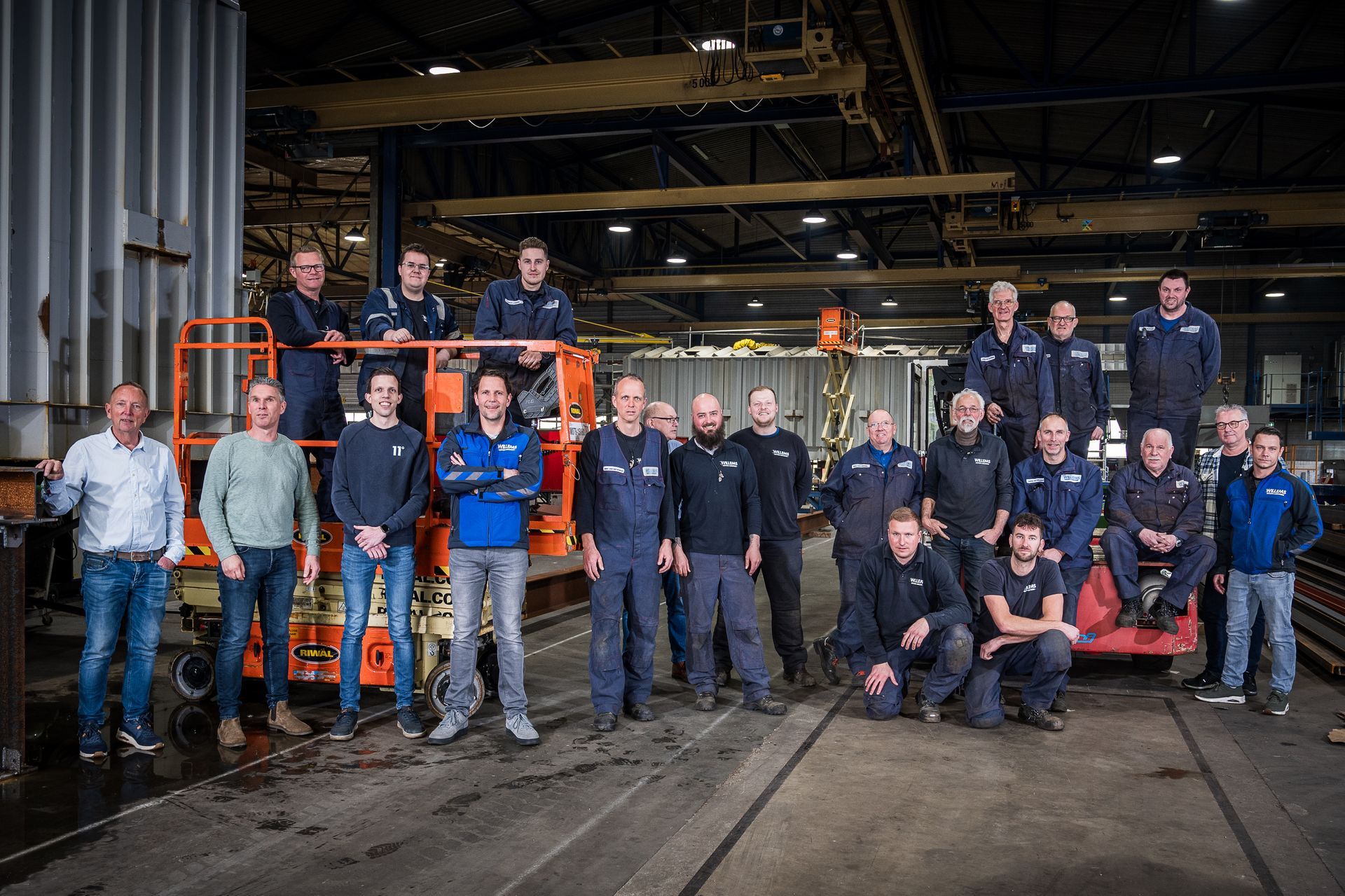 Een groepsfoto van het Staal team bij Willems Boven-Leeuwen