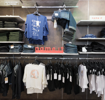 Abbigliamento in promozione| Terricciola, PI | Mangini Magazzini