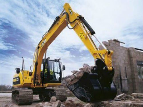Escavatore Cingolato 152 ql. (JCB JS 145)