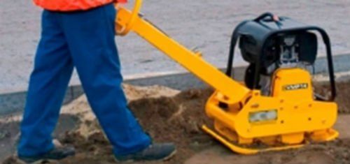 Piastra vibrante idraulica a braccio escavatore e sia indipendente manuale a motore