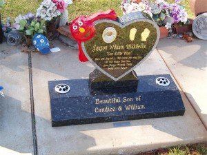 Heart shaped headstone — Headstones in Wellington, NSW