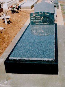 Green colour monument — Single Monuments in Wellington, NSW