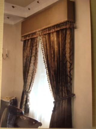 Curtain swags and tails
