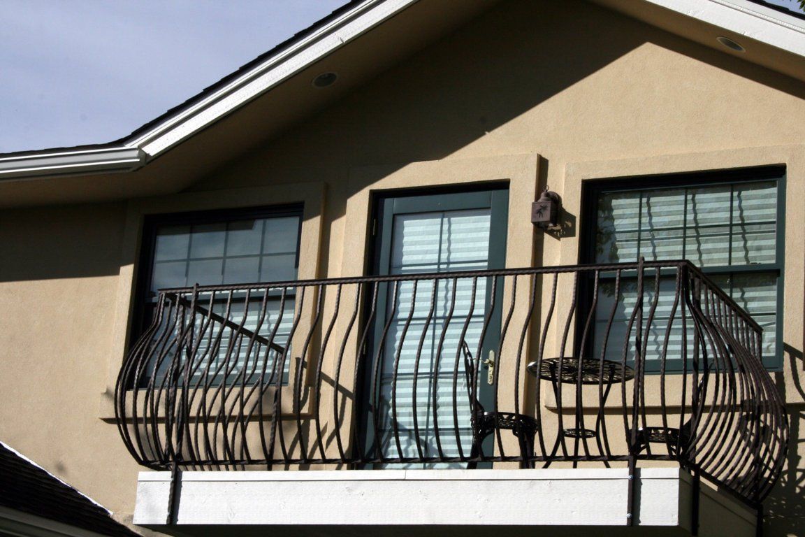 Balcony Fence — Sparks, NV — Tholl Fence, Inc.