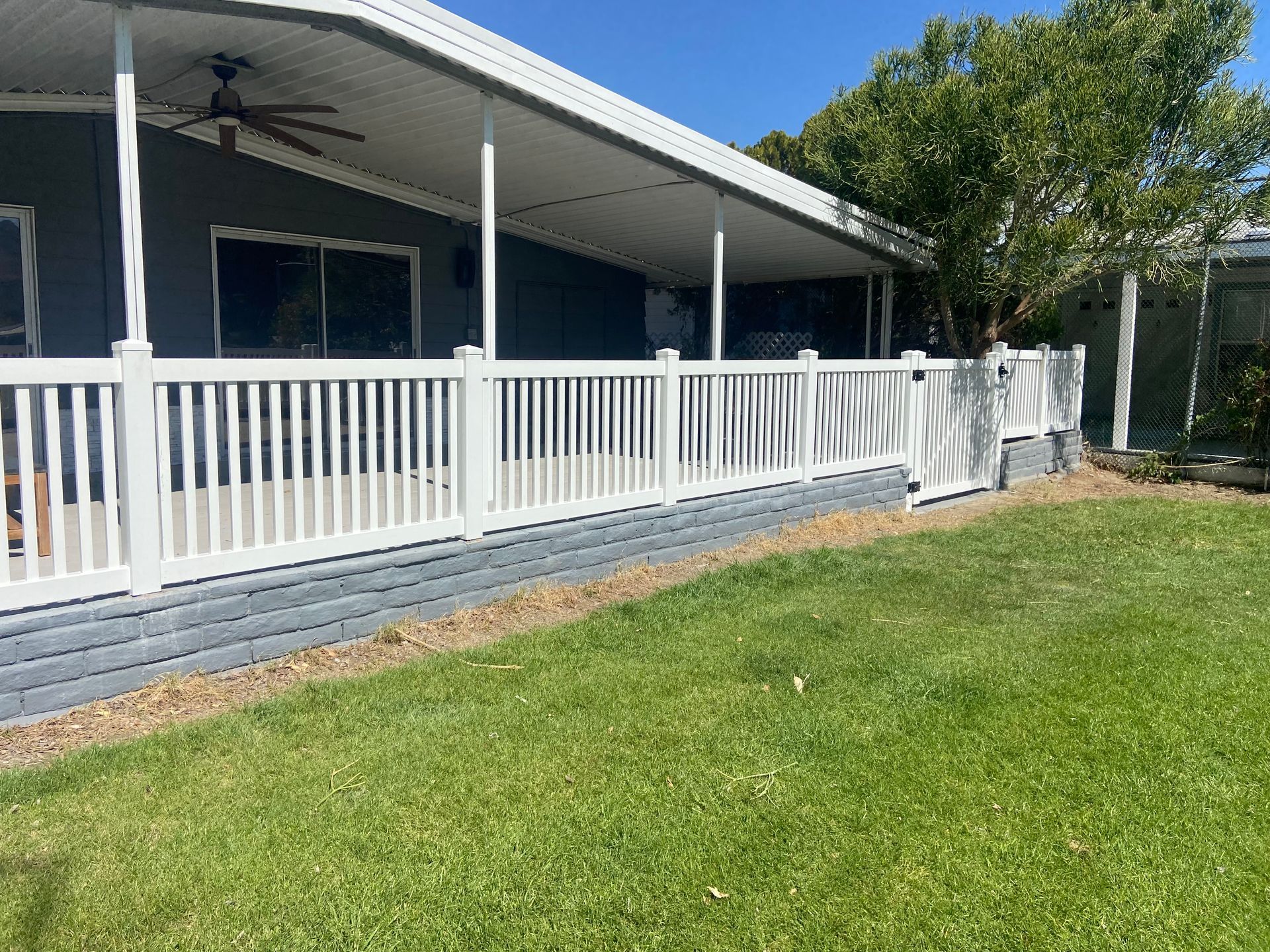 Picket Fence - Perris, CA - Good Fence