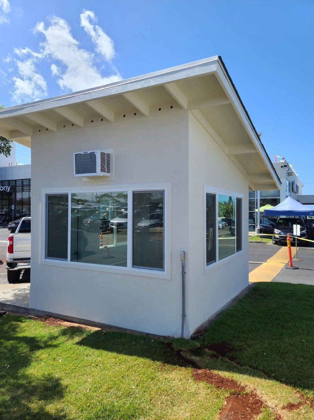 Studio shed with custom roof and windows