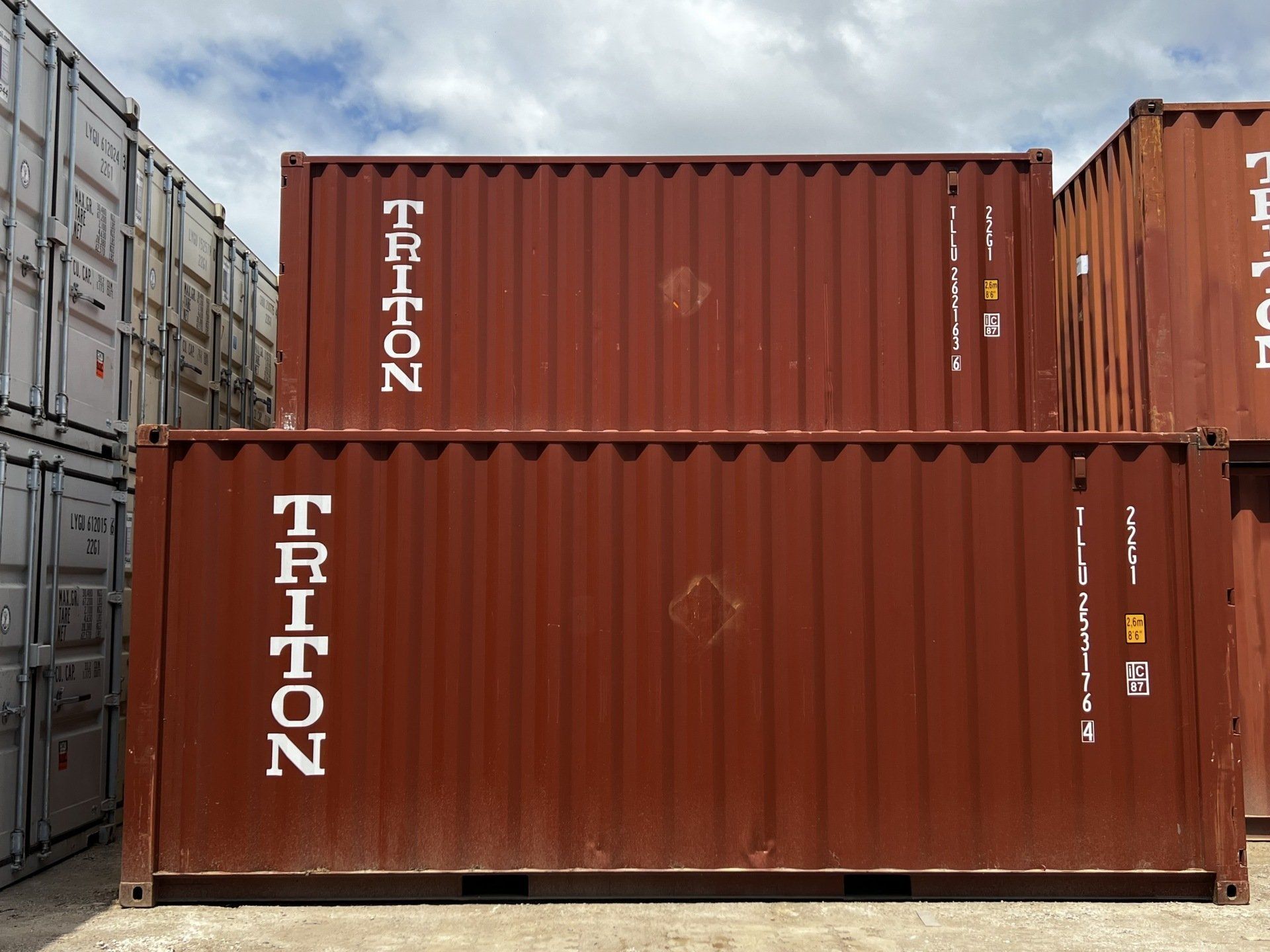 20’ Premium Condition Used Shipping Container (standard height) exterior