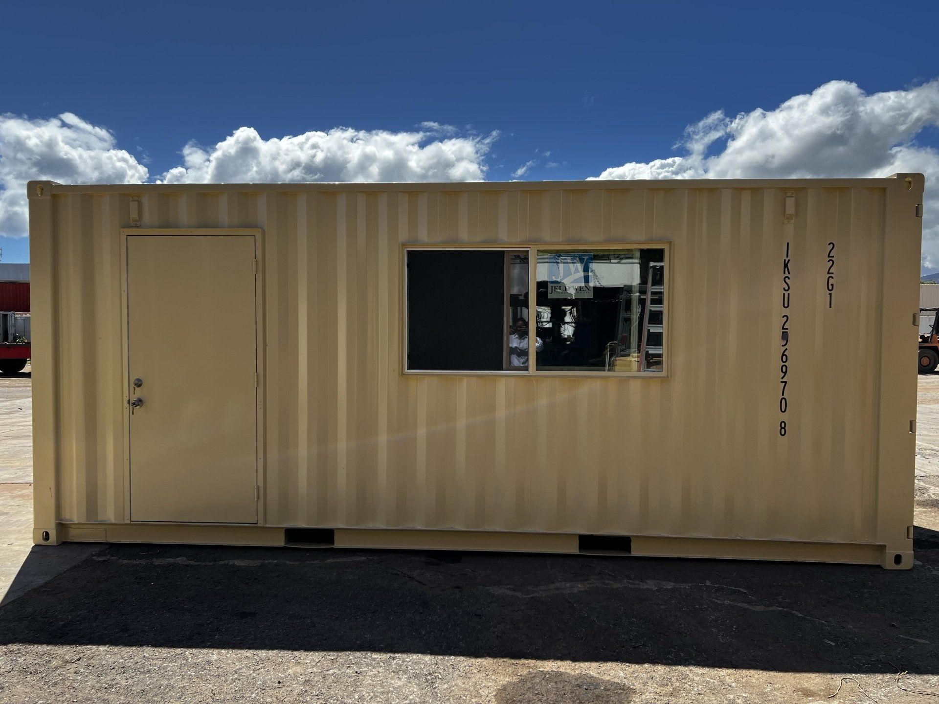 20 ft. Mobile Office trailer with front door and window creme exterior