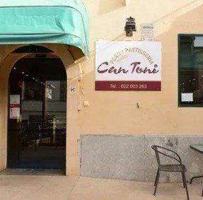 Un cartel en el costado de un edificio que dice que se puede tonificar.