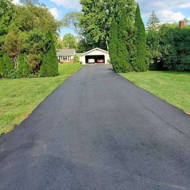 Asphalt paving company, Canton, MI. Asphalt driveway, DJs Paving.