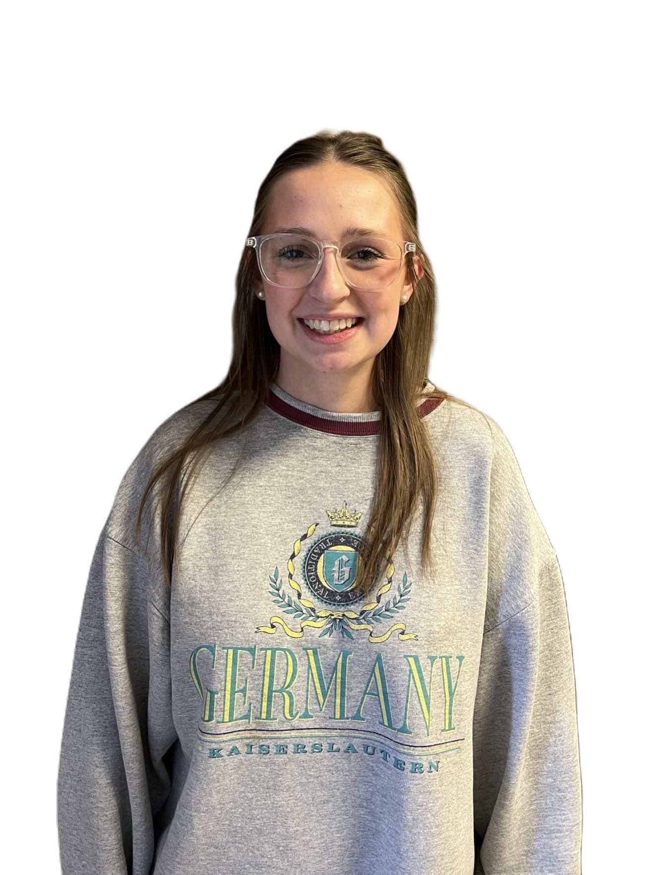 lizzy daytastic aba team member