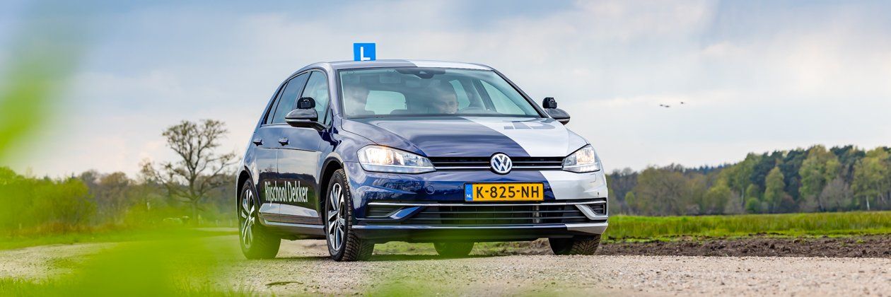 Rijles in een betrouwbare Volkswagen Golf (nu ook Elektrische E-Golf)
