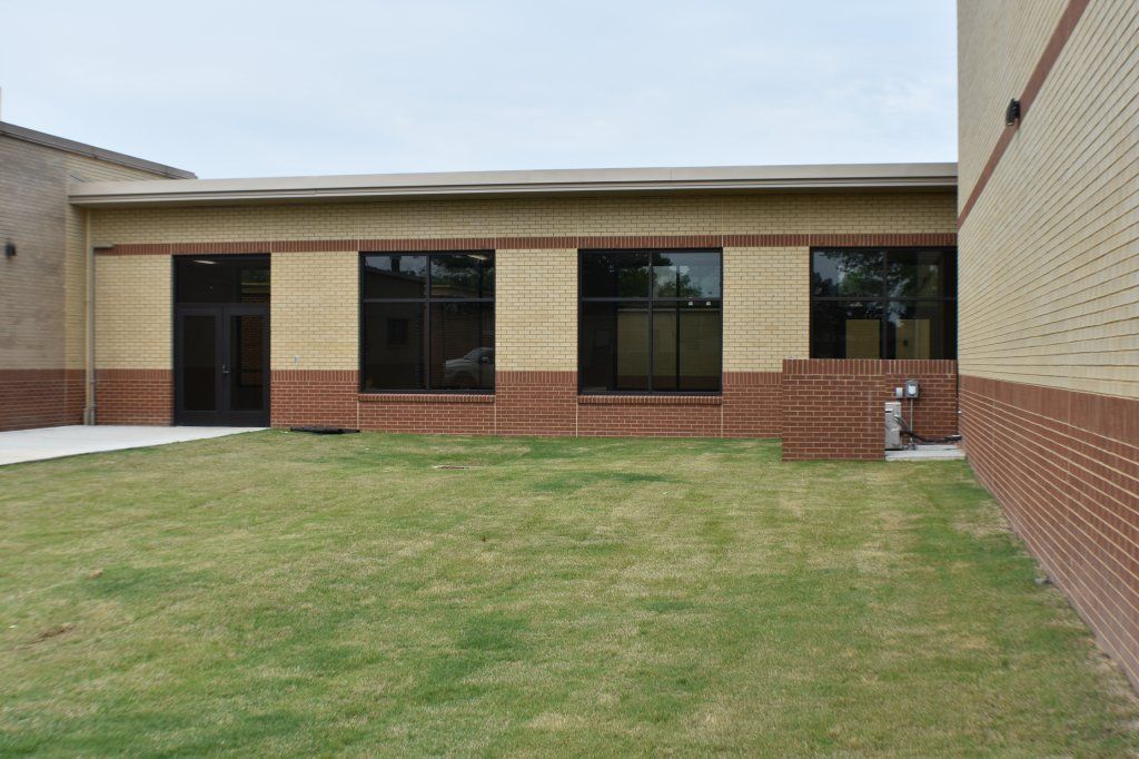 Split Face Block — Maddux Elementary Classroom in Bartlett, TN
