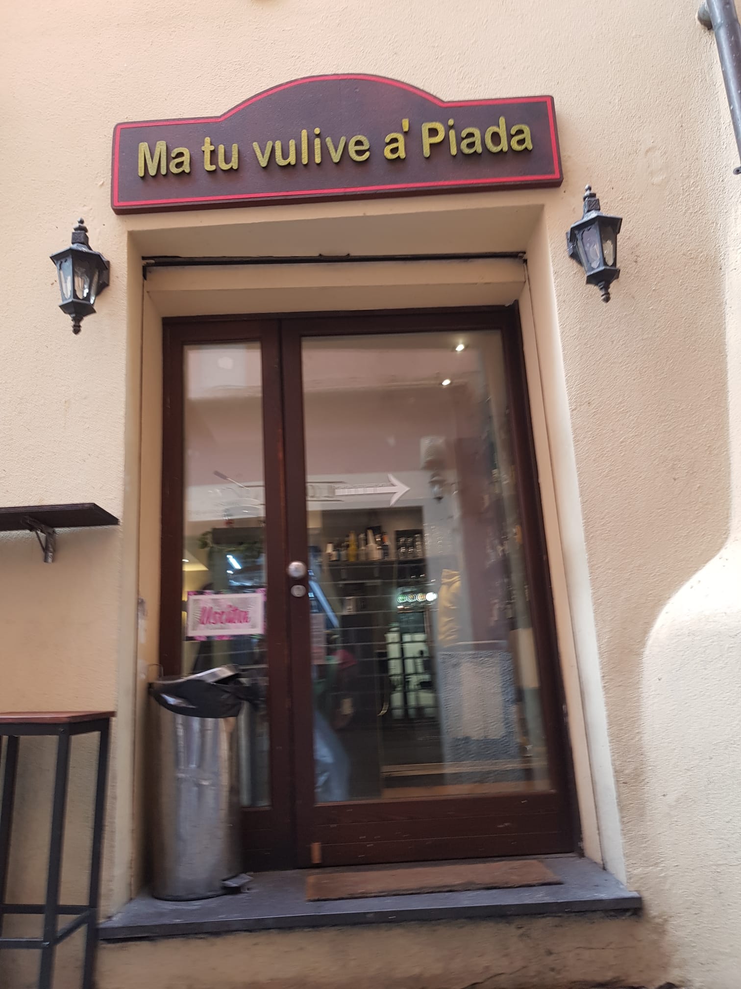Vetrina piadineria