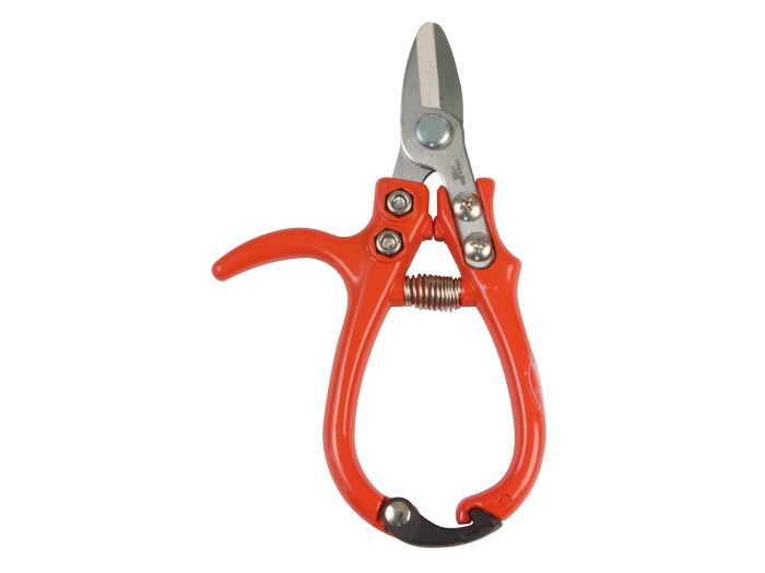 Alicate especial para cítricos.