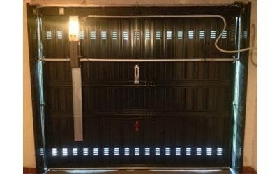 porta sezionale per garage nera