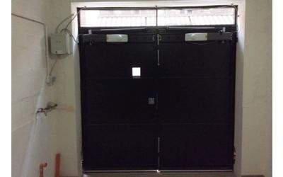 porta per garage con ante in ferro