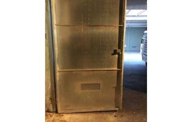 porta per garage con anta in ferro