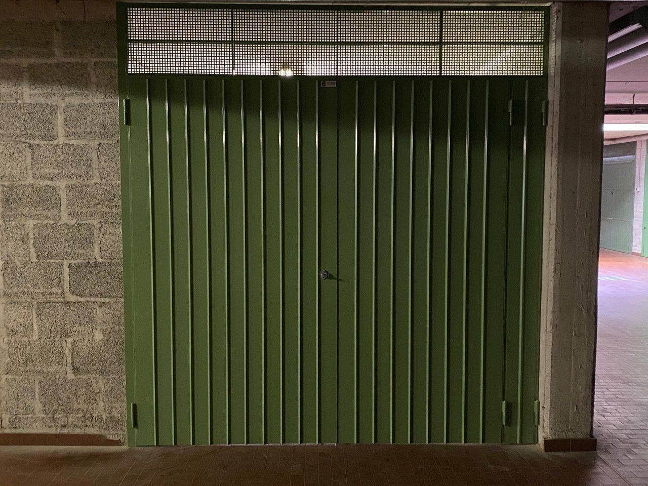 PORTE DA GARAGE VERDE