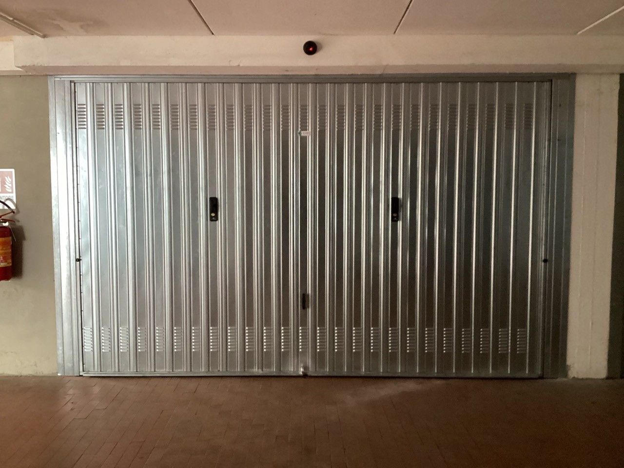 porta sezionale per garage metallica