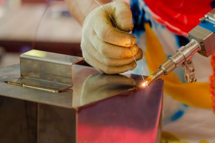portable handheld laser welding