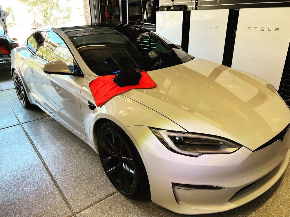 Tesla windshield repair in Orange, CA Tesla windshield repair in Orange, CA