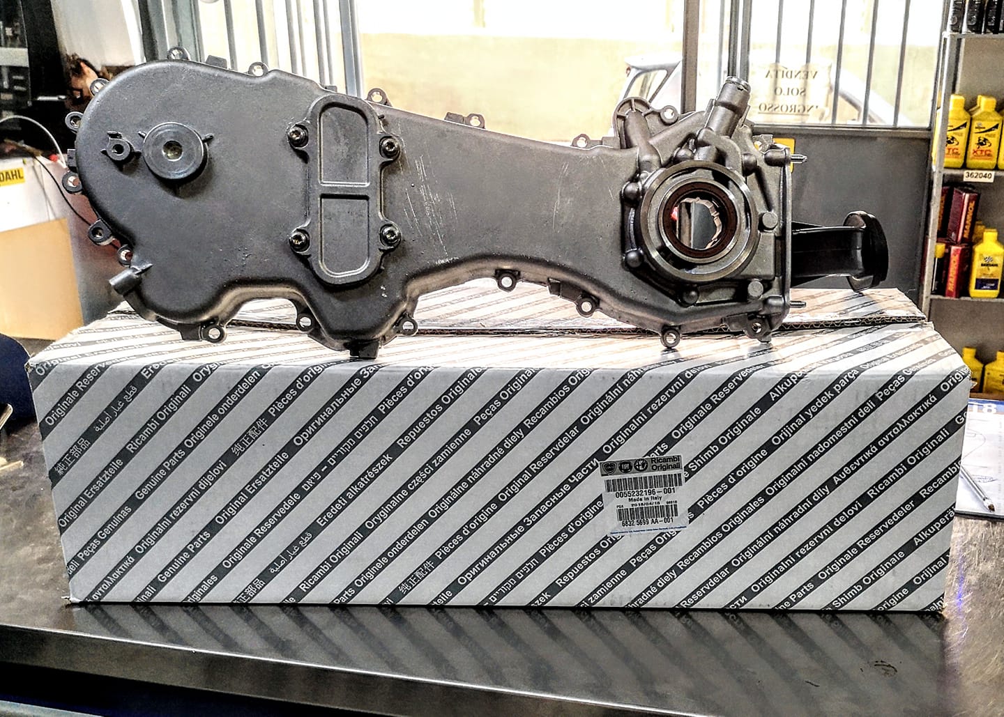 Scatola con ricambio