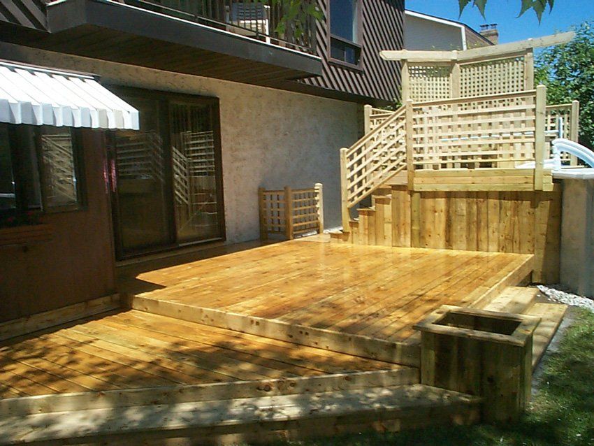 stained wood two tiered deckv
