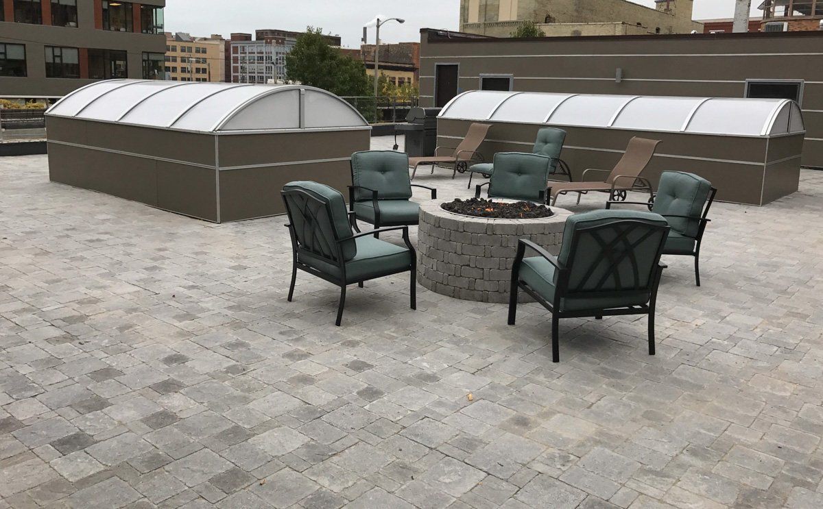 Roof deck area | Mabbett & Breeds