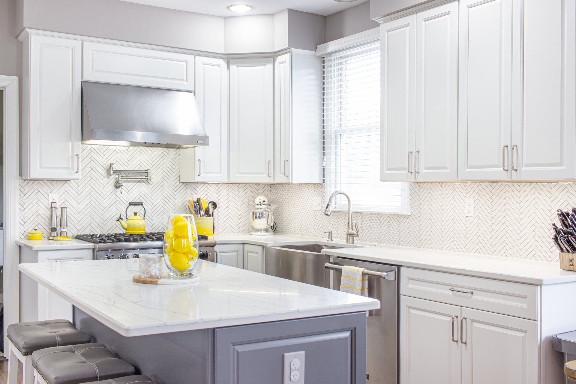 Ultracraft Kitchen Cabinets