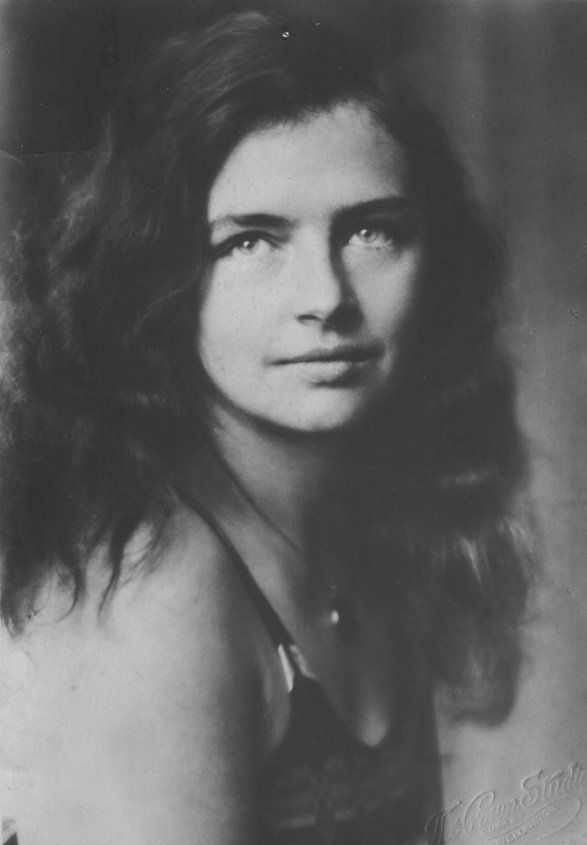 studio portrait of Mercedes