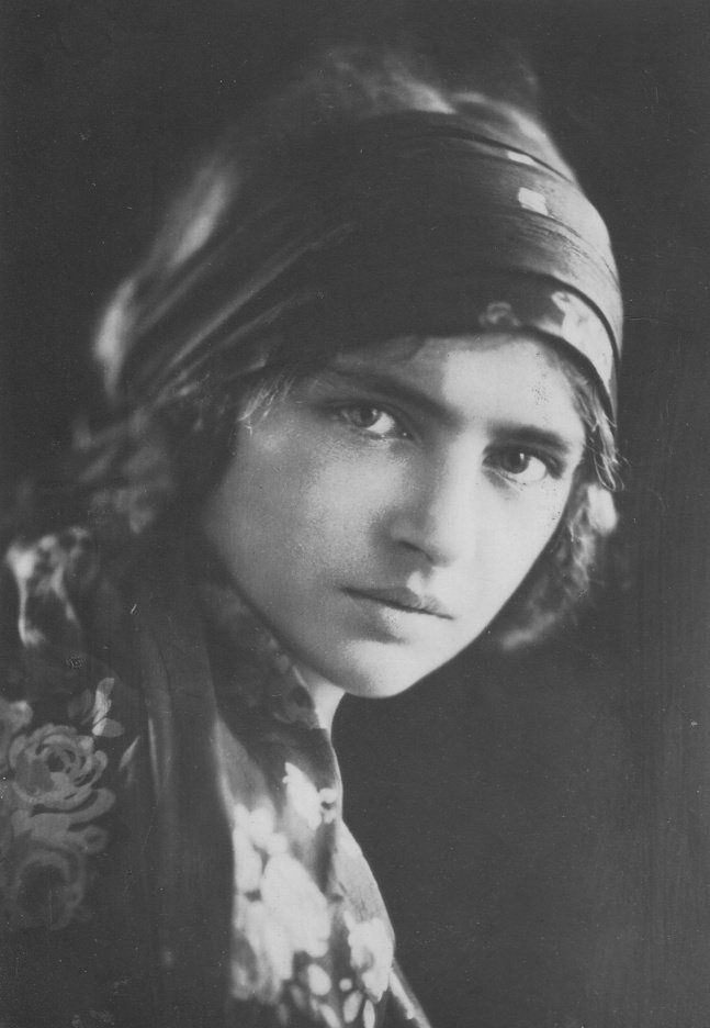 Mercedes in open water attempt