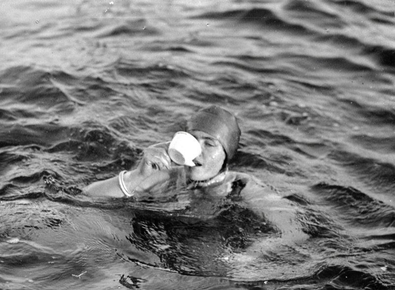 Mercedes drinking a cup of tea in the water