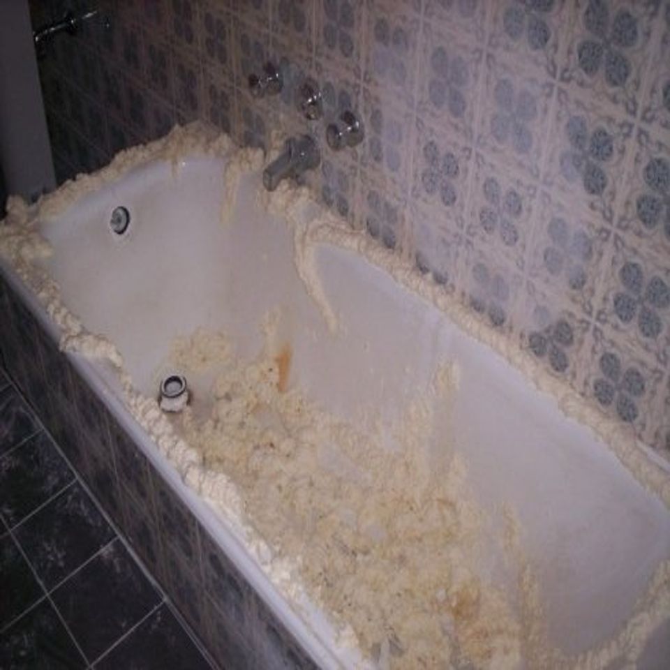 lavoro di sovrapposizione vasca da bagno