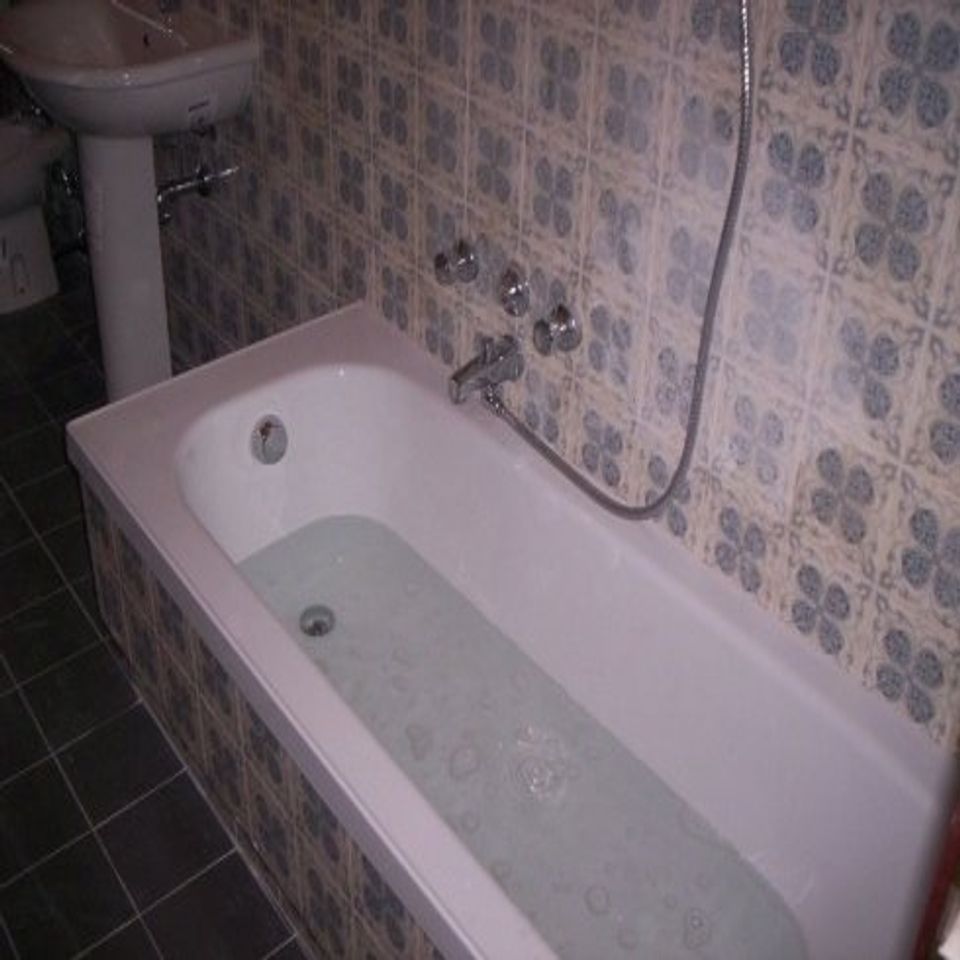 sovrapposizione della vasca da bagno