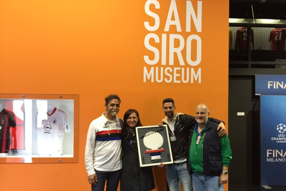 Un GRAZIE INFINITO come UN ABRAZO FÚTBOLERO a tutti quelli che crediamo nel calcio e nei suoi valori !!!! Dal MUSEO DEL CALCIO DEL SAN SIRO insieme al BRESSO 4 !!! Seguimos Sumando !!!!