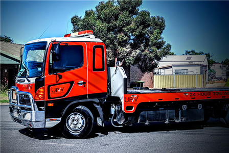 Red Tow Truck — Mildura, VIC — United Panel Works