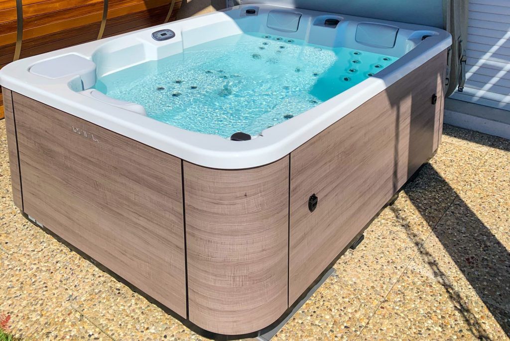 A new hot tub from hypa spa