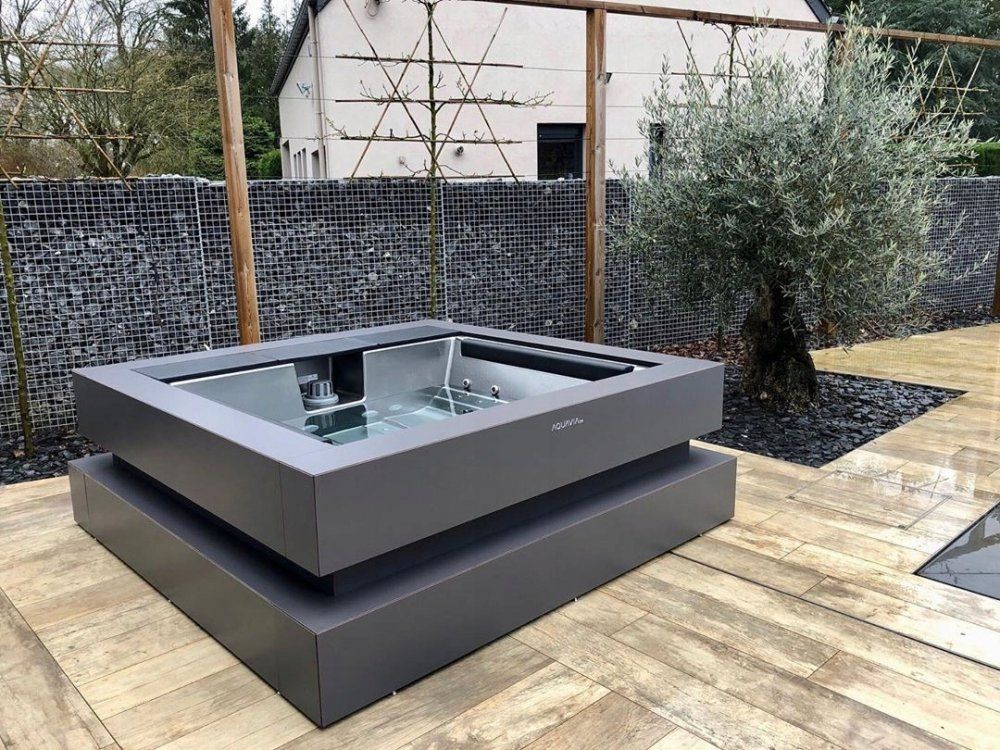 A graphite exclusive hot tub from hypa spa
