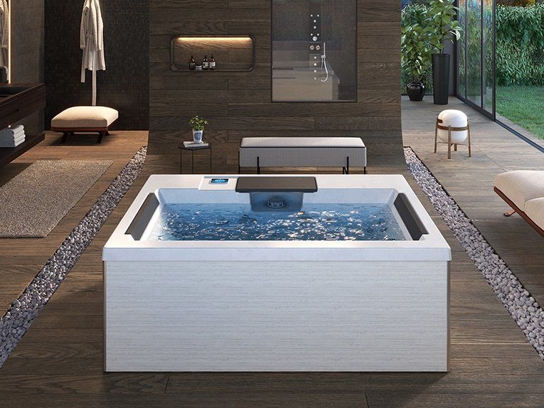 A luxury hot tub from hypa spa